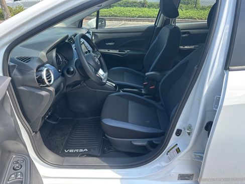New 2025 Nissan Versa SV w/ Trunk Package image 9