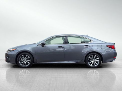 Used 2016 Lexus ES 300h w/ Luxury Package w/Wood Trim image 7