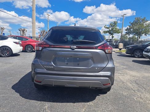 Certified 2023 Nissan Kicks SV image 6