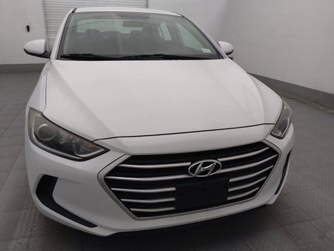 Used 2017 Hyundai Elantra SE FWD image 14