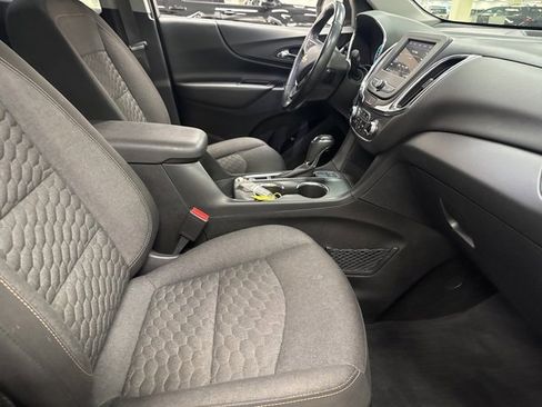 Used 2019 Chevrolet Equinox LT image 11