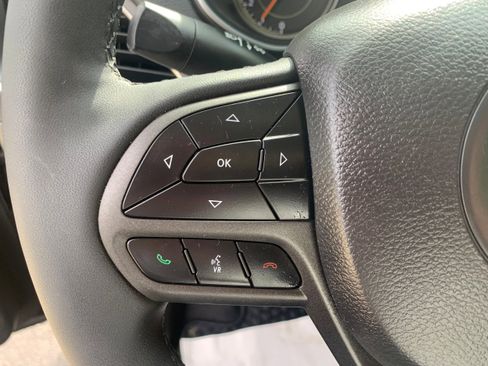 Certified 2022 Jeep Cherokee Trailhawk image 29