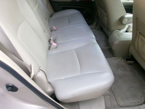 Used 2004 Toyota Highlander 4WD V6 image 7