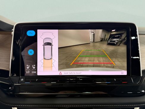 New 2026 Volkswagen Atlas SE image 17