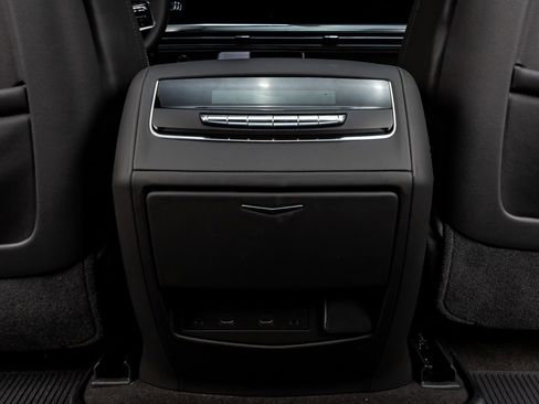 Used 2025 Cadillac Escalade V w/ LPO, ONYX Package image 29