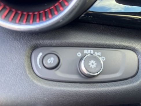 New 2026 Chevrolet Trax RS w/ Sunroof Package image 21