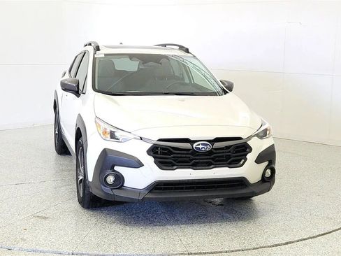 Used 2025 Subaru Crosstrek 2.0i Premium AWD/4WD image 2