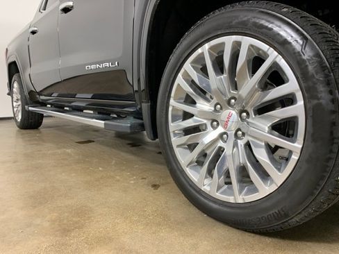 Used 2024 GMC Sierra 1500 Denali w/ Technology Package image 6