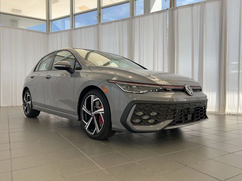 New 2026 Volkswagen Golf SE image 7