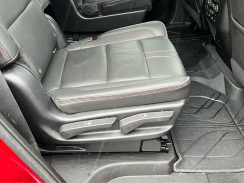 Used 2021 Chevrolet Tahoe RST w/ Luxury Package image 21