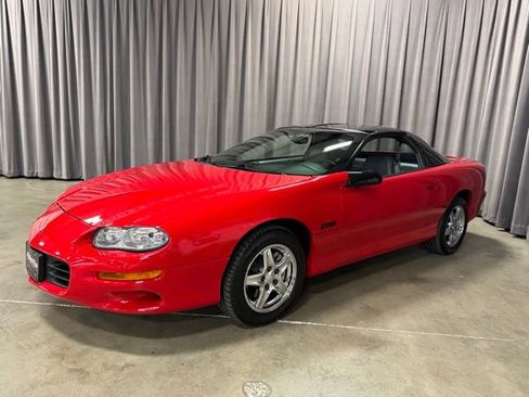 Used 1998 Chevrolet Camaro Z28 w/ Preferred Equipment Group 2 RWD image 3