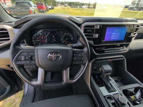 Used 2026 Toyota Tundra SR5 w/ SR5 Convenience Package AWD/4WD image 29