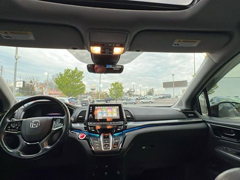 Used 2022 Honda Odyssey Elite image 19