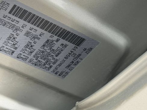 Used 2025 Nissan Rogue SV FWD image 26