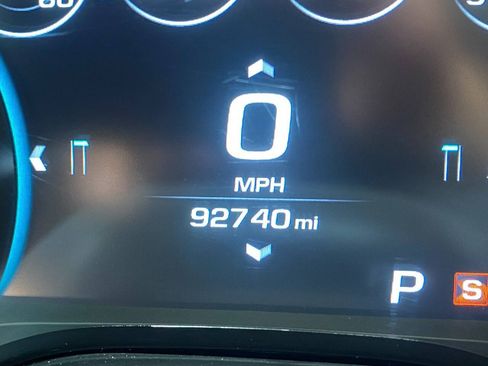 Used 2016 Chevrolet Camaro LT RWD image 24