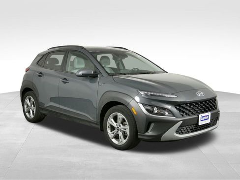 Used 2023 Hyundai Kona SEL w/ Convenience Package FWD image 2