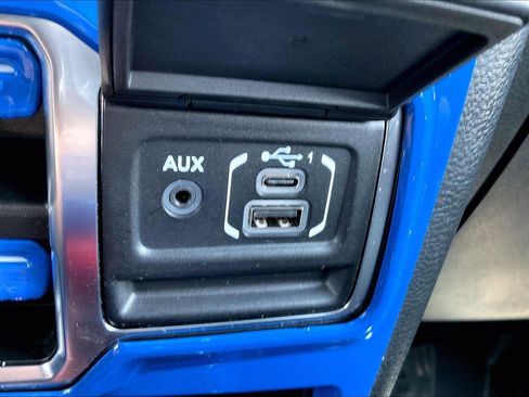 Used 2022 Jeep Wrangler Unlimited Sport AWD/4WD image 29