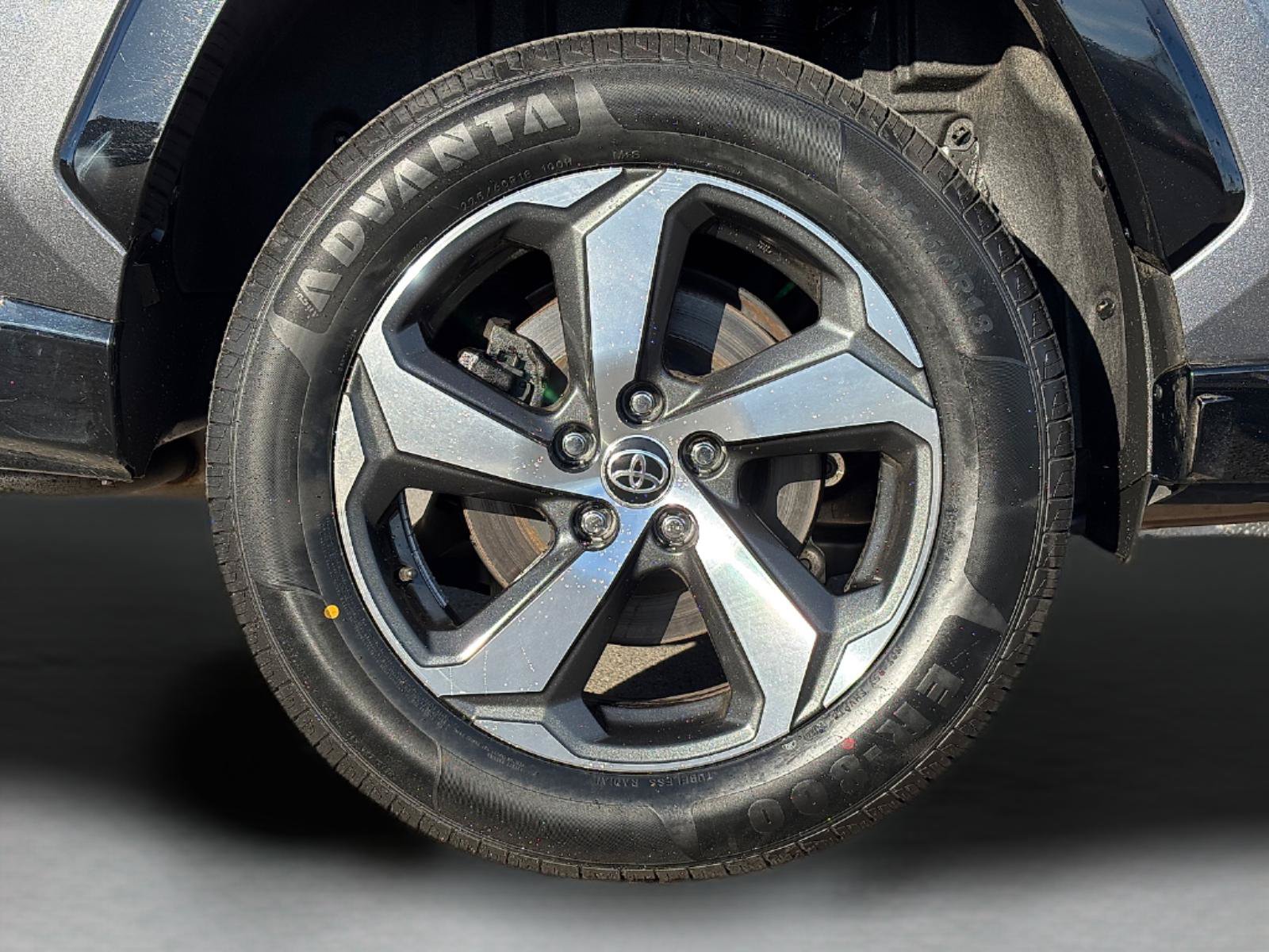 Used 2023 Toyota RAV4 SE AWD/4WD image 10