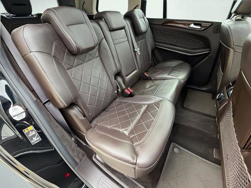 Used 2019 Mercedes-Benz GLS 550 4MATIC image 31