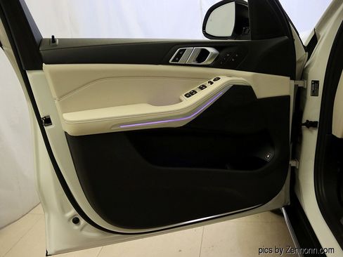 Used 2022 BMW X5 xDrive45e w/ Executive Package image 30