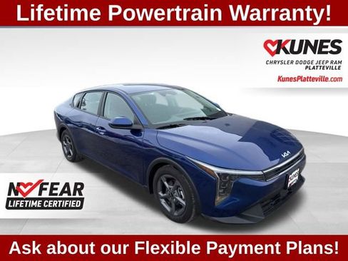 Used 2025 Kia K4 LXS image 1