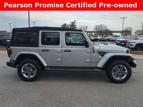 Used 2018 Jeep Wrangler Unlimited Sahara image 3