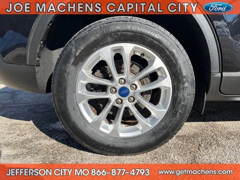 Certified 2022 Ford Escape SE w/ Cold Weather Package image 22