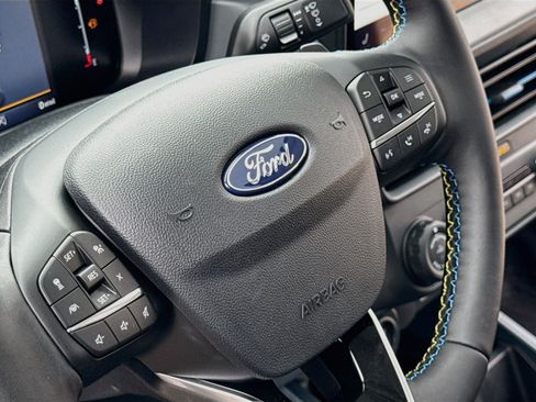 New 2026 Ford Maverick Lobo AWD/4WD image 5