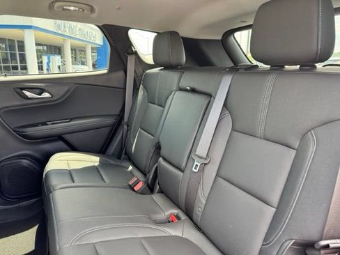 Used 2024 Chevrolet Blazer LT w/ Midnight/Sport Edition FWD image 13