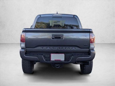 Used 2022 Toyota Tacoma TRD Sport image 6