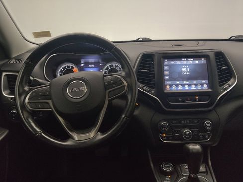 Used 2021 Jeep Cherokee Latitude Lux w/ Sun & Sound Group AWD/4WD image 22