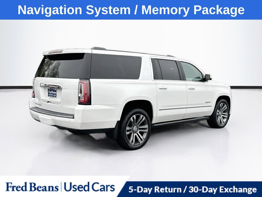Used 2020 GMC Yukon XL Denali w/ Denali Premium Package AWD/4WD image 9