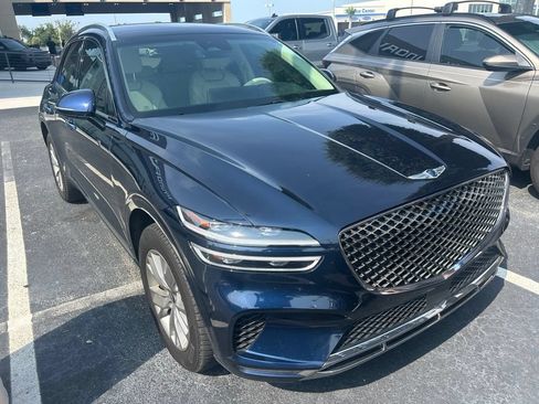 Used 2022 Genesis GV70 2.5T AWD/4WD image 2