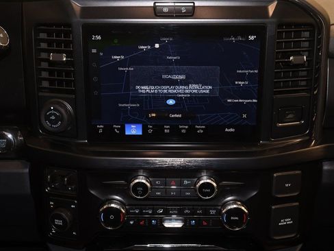 New 2026 Ford F250 Lariat w/ Black Appearance Package image 24