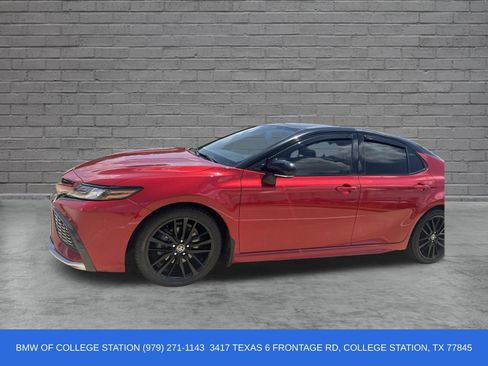 Used 2022 Toyota Camry XSE FWD image 2