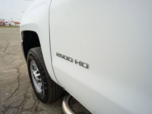 Used 2019 Chevrolet Silverado 2500 W/T w/ WT Convenience Package AWD/4WD image 9