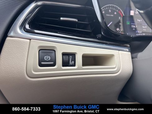 Used 2020 Cadillac XT6 Premium Luxury image 14