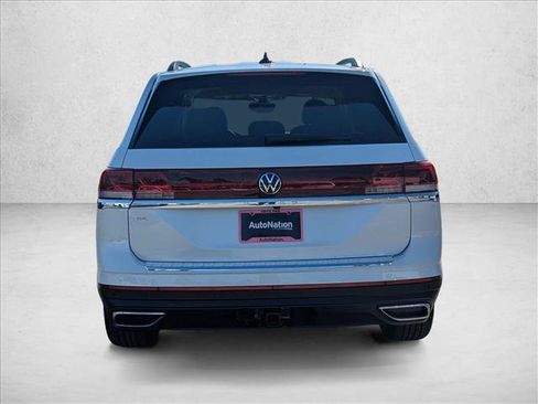 New 2026 Volkswagen Atlas SE image 7