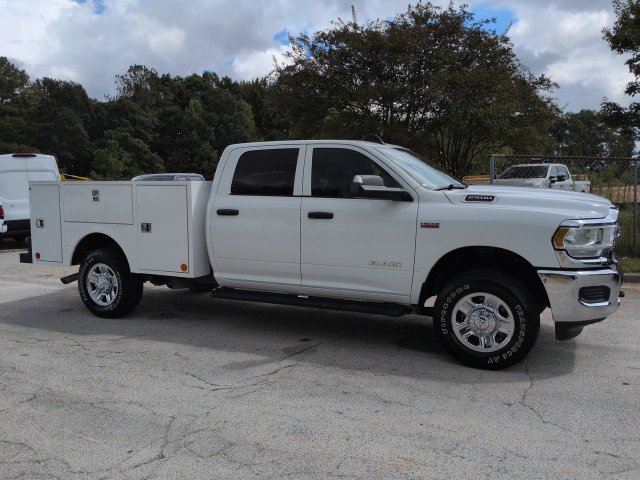 Used 2022 RAM 2500 Tradesman w/ Chrome Appearance Group AWD/4WD image 2