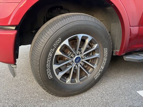 Used 2016 Ford F150 XLT w/ Equipment Group 302A Luxury image 13