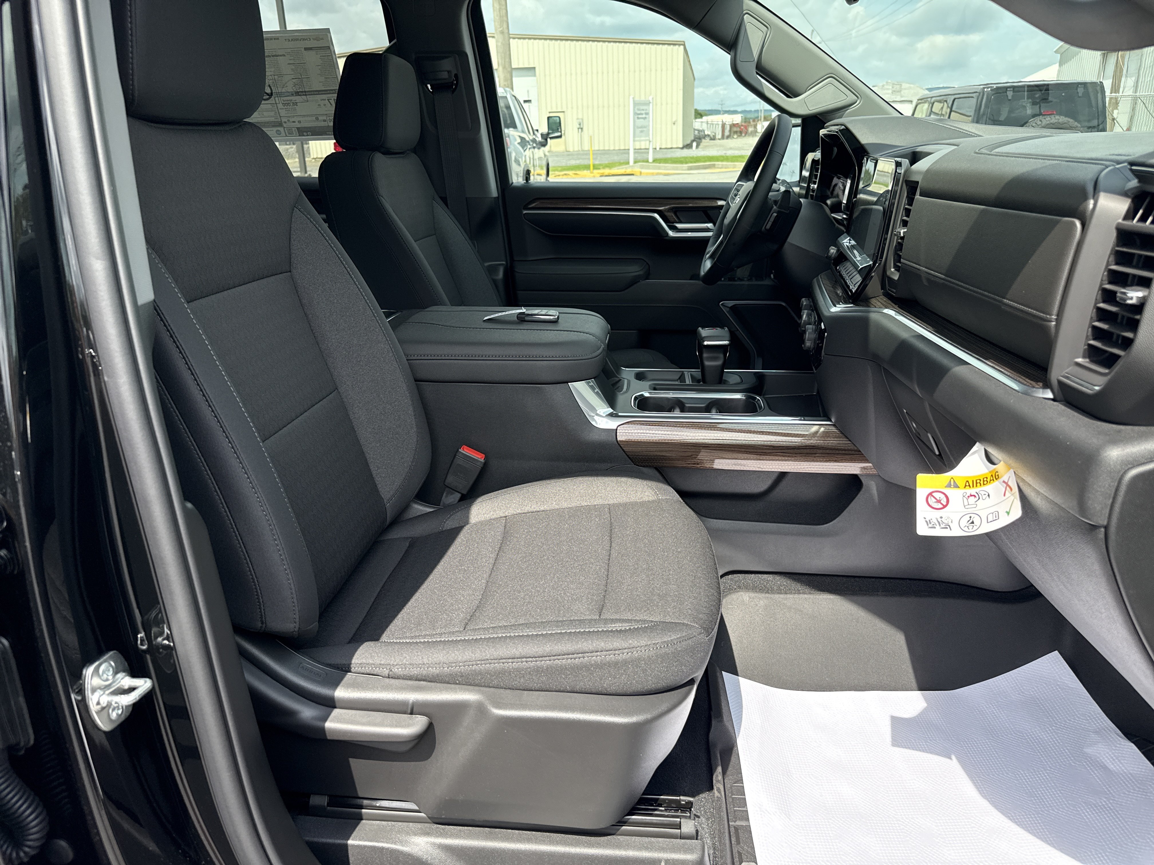 New 2026 Chevrolet Silverado 1500 RST w/ Z71 Off-Road Package AWD/4WD image 8
