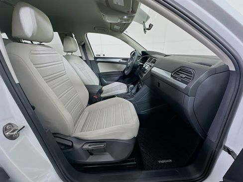 Used 2022 Volkswagen Tiguan S image 29