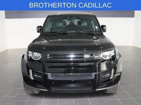 Used 2025 Land Rover Defender 130 V8 AWD/4WD image 11