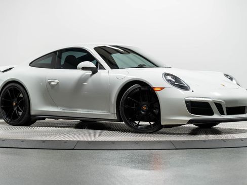 Used 2018 Porsche 911 Carrera GTS image 31