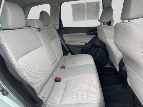 Used 2018 Subaru Forester 2.5i Premium w/ All-Weather Package AWD/4WD image 14
