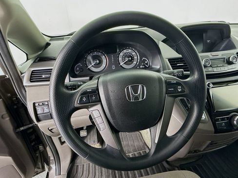 Used 2016 Honda Odyssey SE image 11