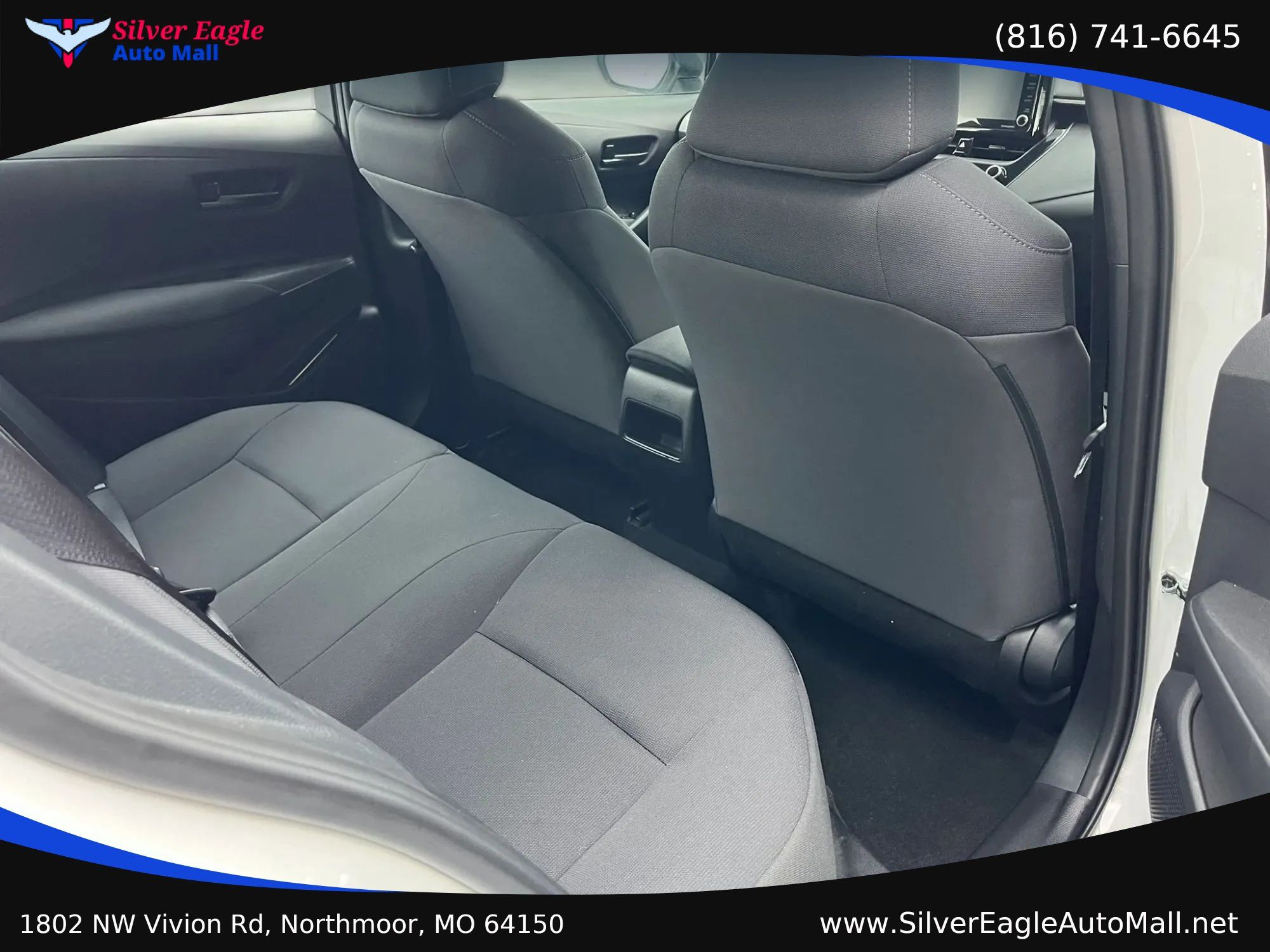 Used 2022 Toyota Corolla LE FWD image 9