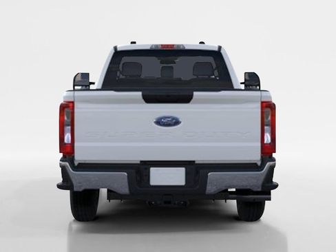 New 2026 Ford F250 XL w/ XL Chrome Package AWD/4WD image 6