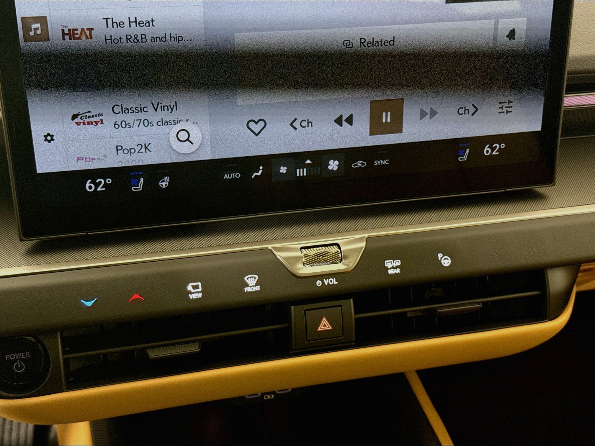 New 2026 Lexus ES 350h w/ Cold Area Package FWD image 17