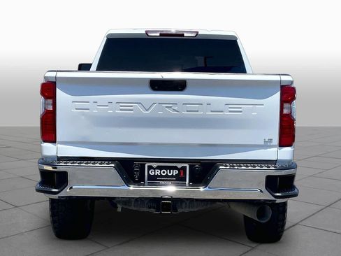 Used 2021 Chevrolet Silverado 2500 LT w/ Z71 Off-Road Package AWD/4WD image 4
